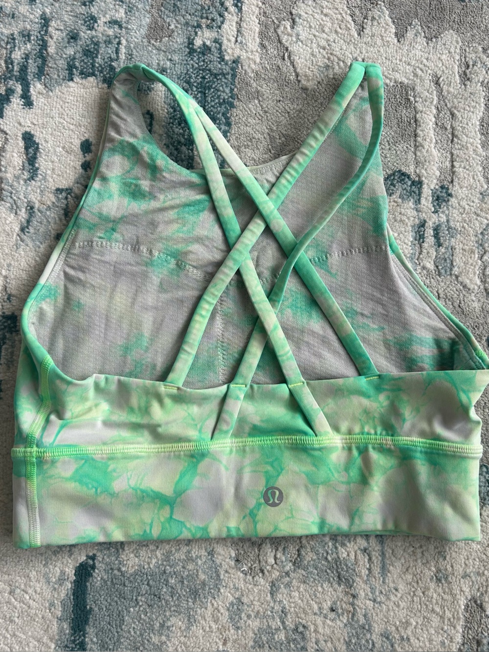Lululemon Energy Bra in Shibori Highlight Yellow & Green - Picture 3 of 4